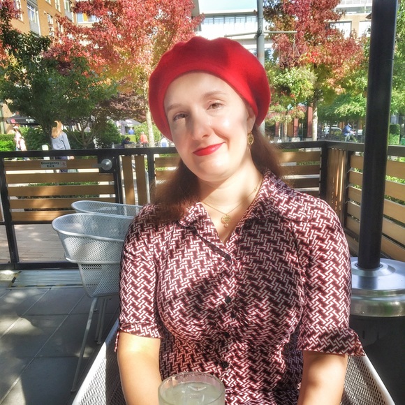 Meet your Posher, Alysia - Picture 2 of 3